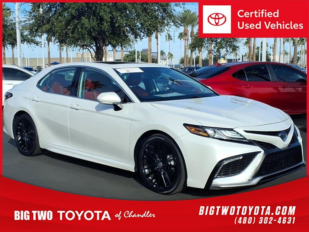 2023 Toyota Camry XSE's photo