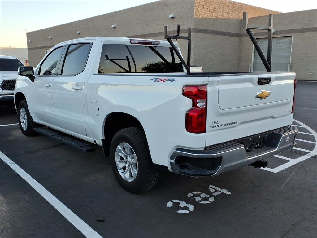 2024 Chevrolet Silverado 1500 photo 3