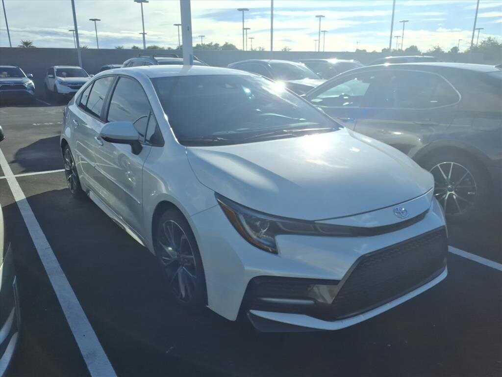 2021 Toyota Corolla SE photo 2