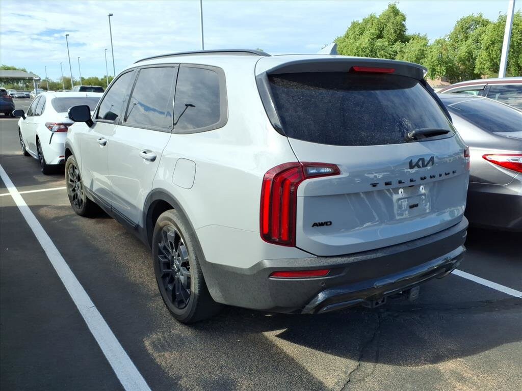 2022 Kia Telluride SX photo 3