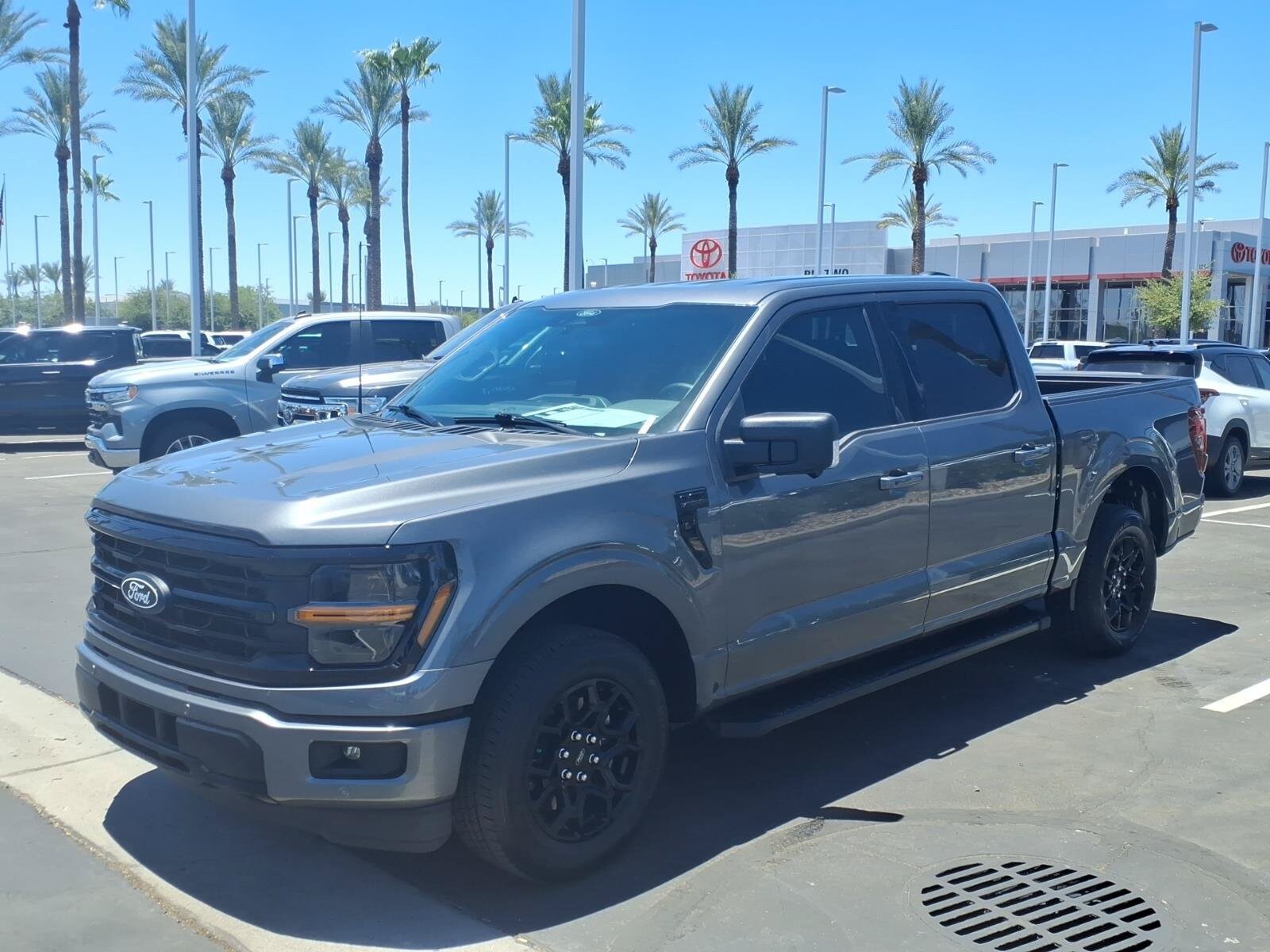 2026 Ford F-150 XLT - Photo 8