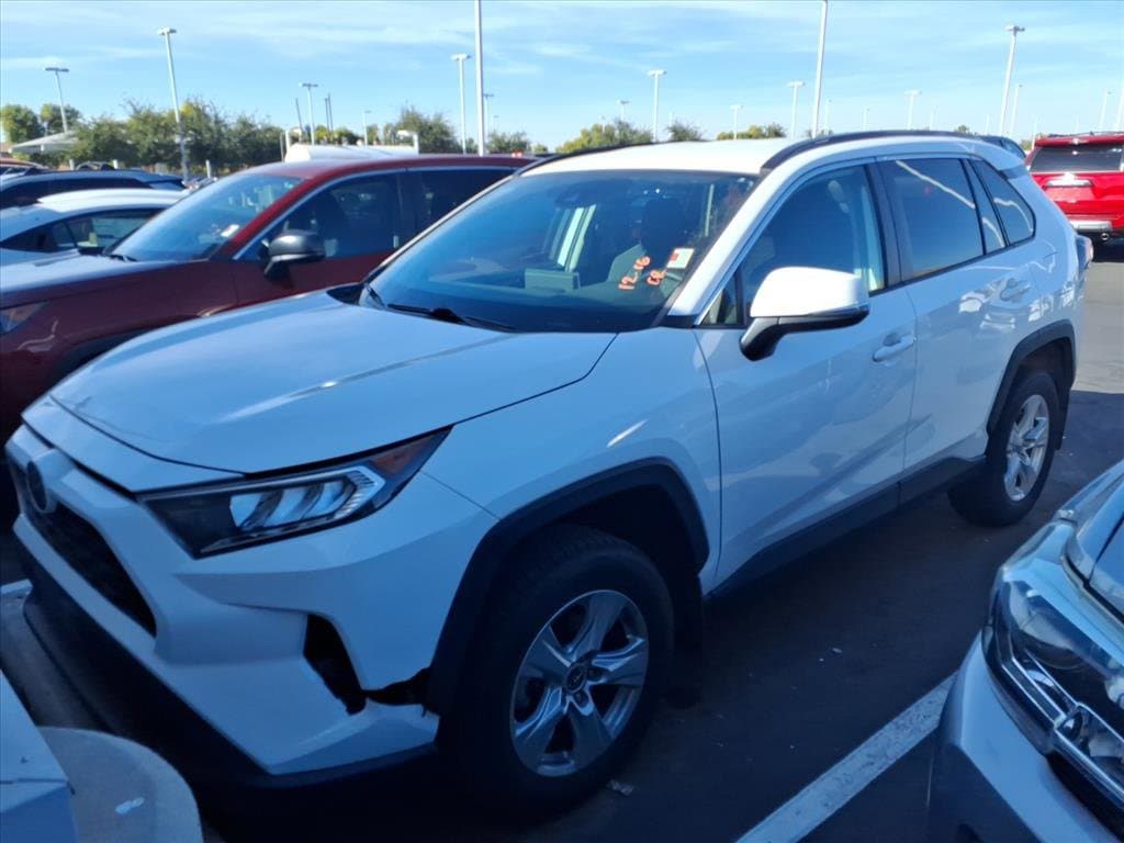 Used 2021 Toyota RAV4 XLE with VIN 2T3P1RFV0MC213469 for sale in Northfield, Minnesota
