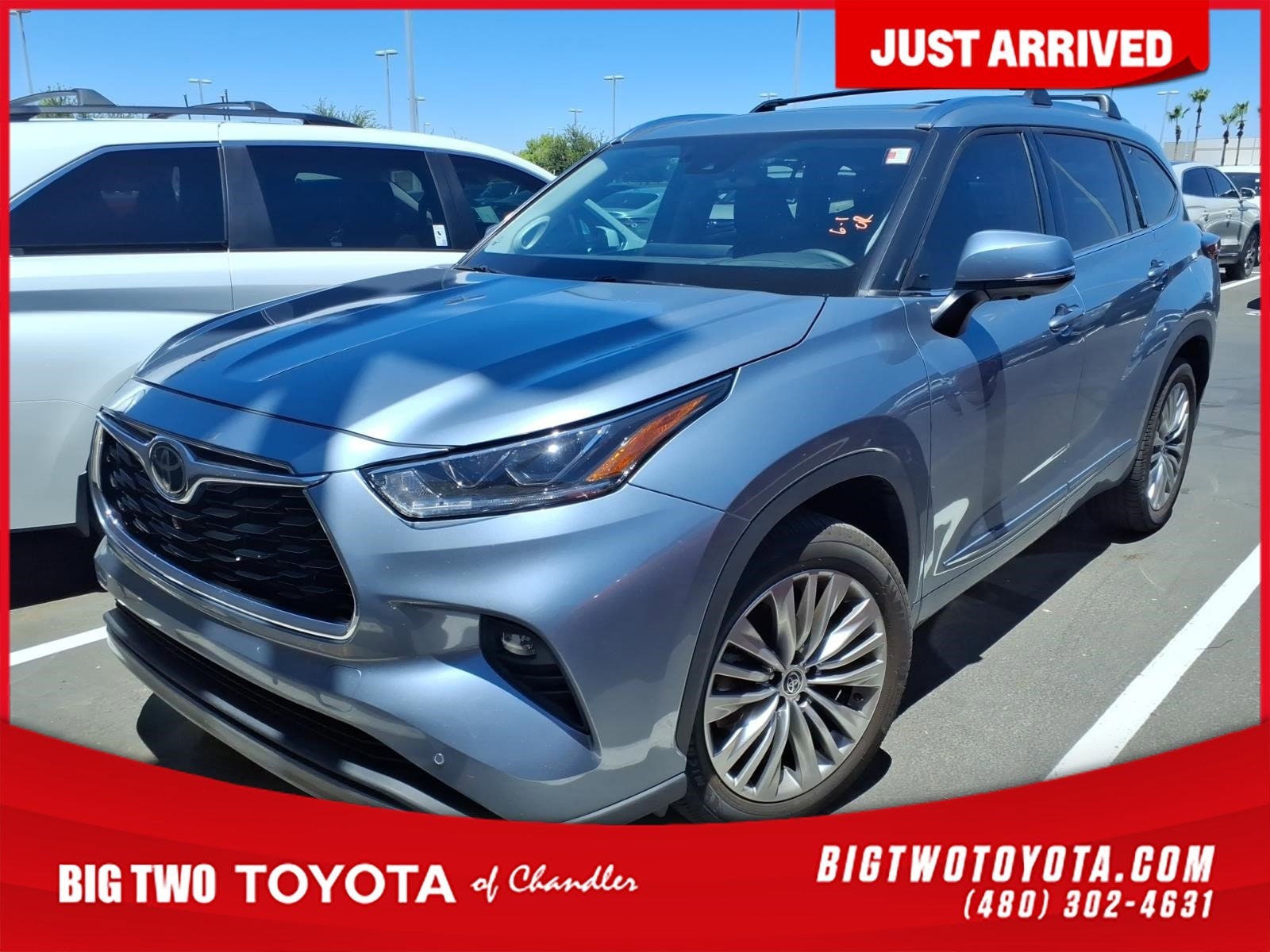 2023 Toyota Highlander Platinum FWD's photo