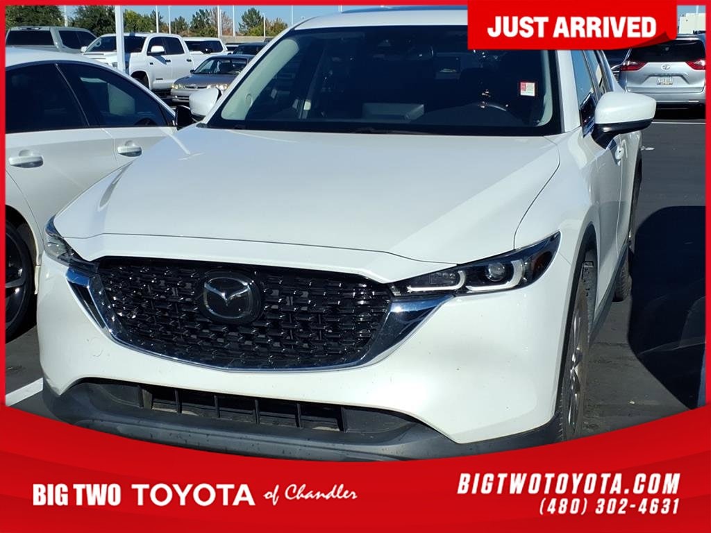 2023 Mazda CX-5 S Preferred package's photo