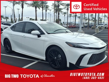 2025 Toyota Camry SE  Sedan