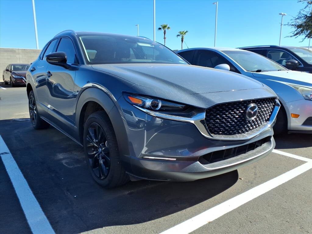 2025 Mazda CX-30 2.5 S Carbon photo 2