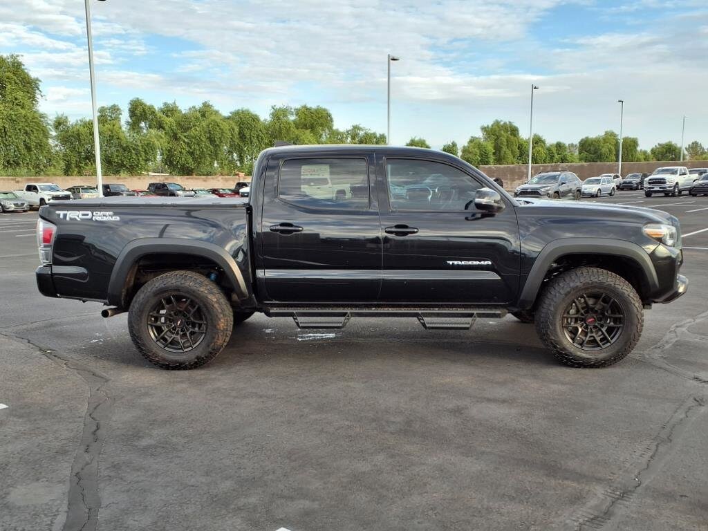 2022 Toyota Tacoma TRD Off-Road Double Cab photo 3