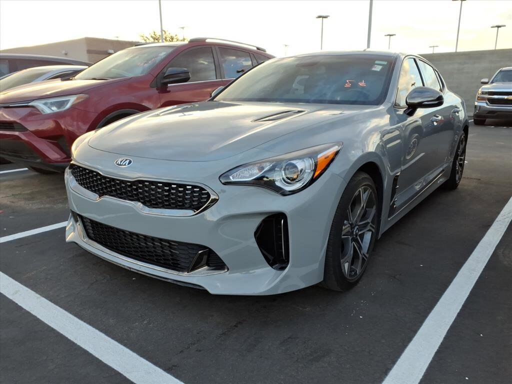 2021 Kia Stinger GT-Line photo 2