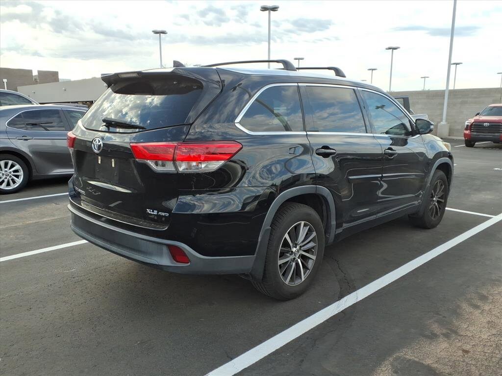 2018 Toyota Highlander XLE photo 3