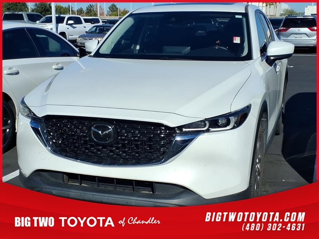 2023 Mazda CX-5 S Preferred package's photo