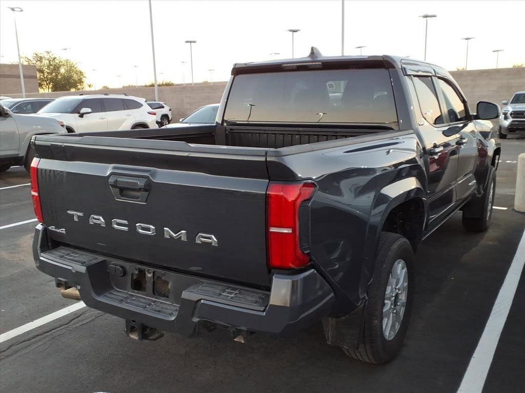 2024 Toyota Tacoma SR5 Double Cab 4x4 photo 3