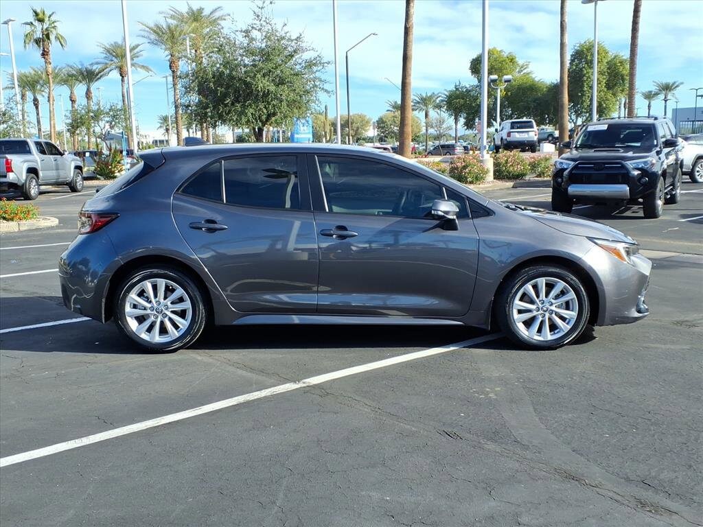 2024 Toyota Corolla SE photo 3