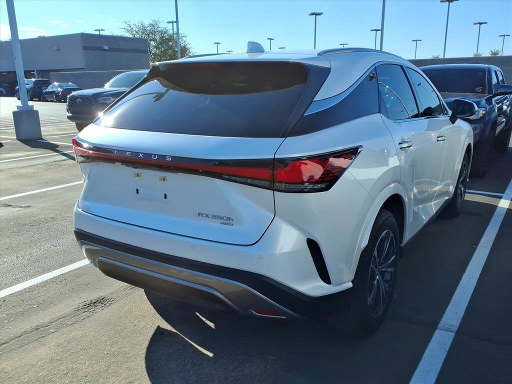 2024 Lexus RX 350h Premium photo 3