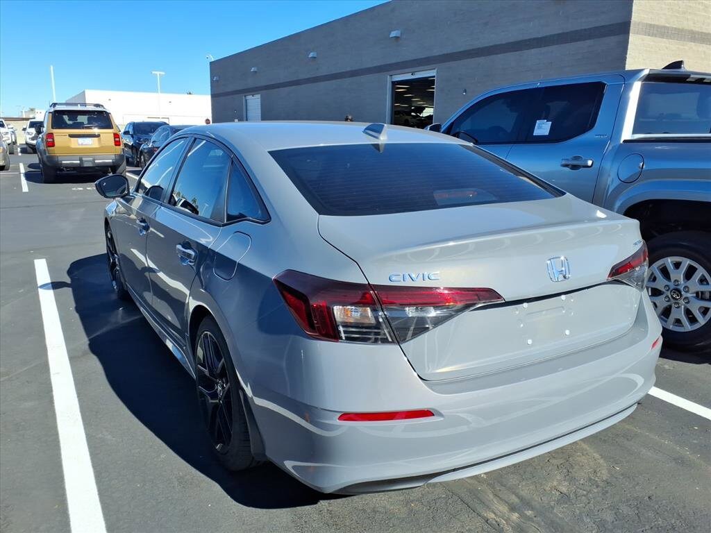 2025 Honda Civic Sport photo 3