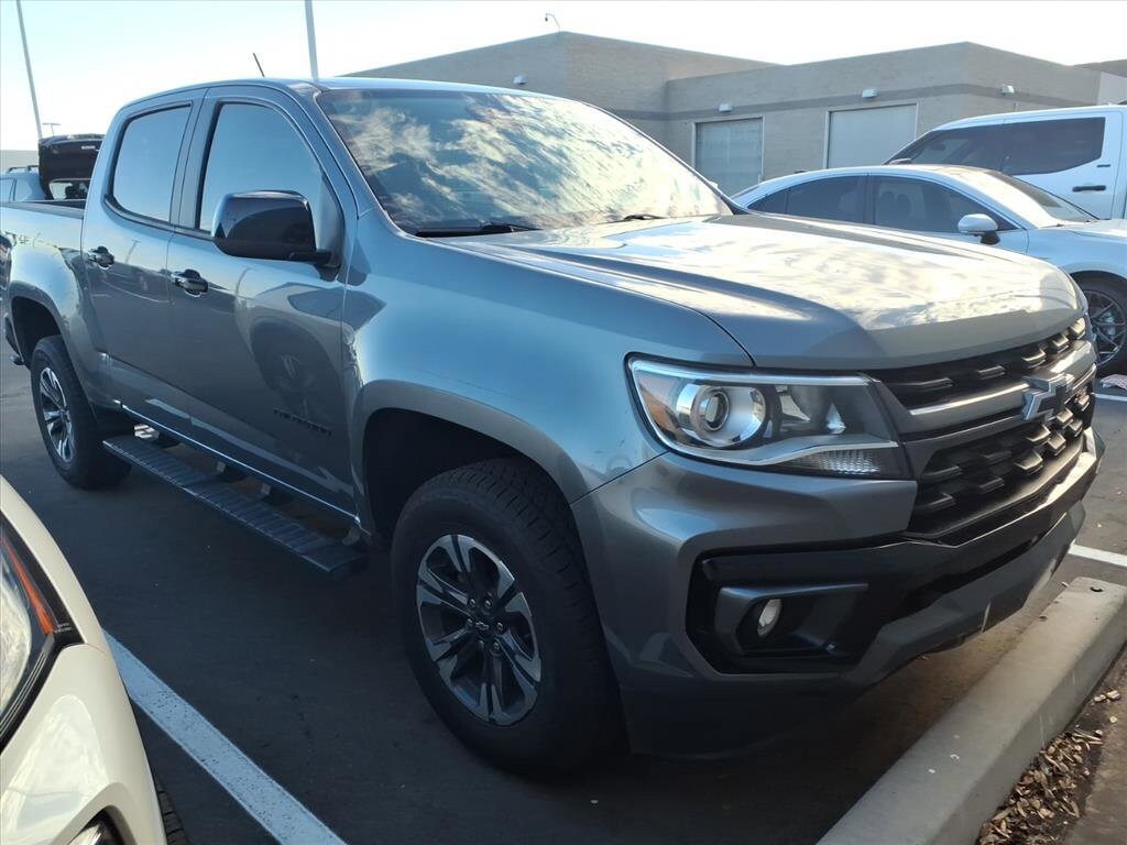 2022 Chevrolet Colorado Z71 photo 2