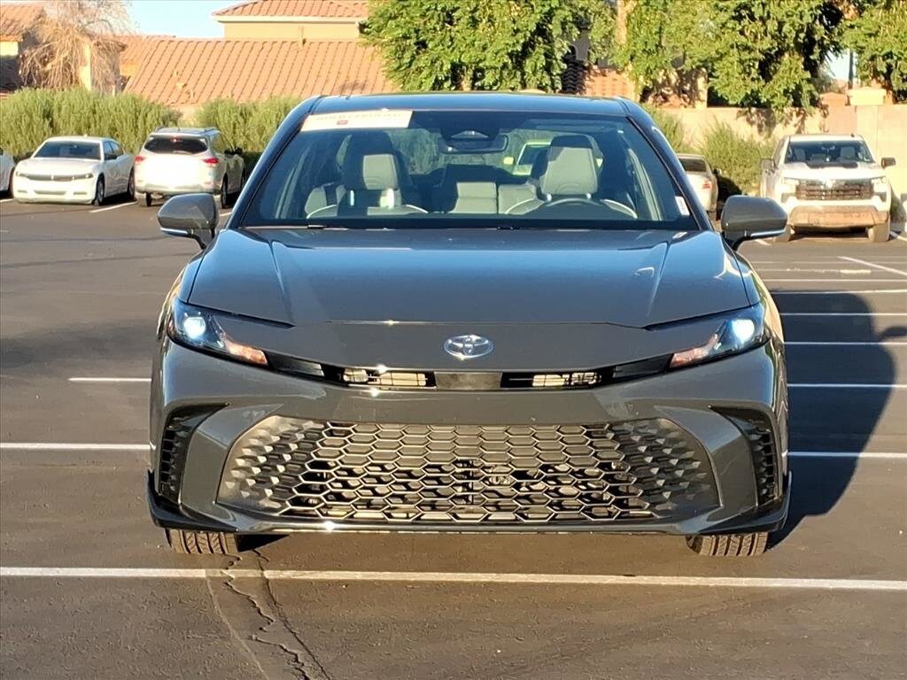 2025 Toyota Camry SE photo 2