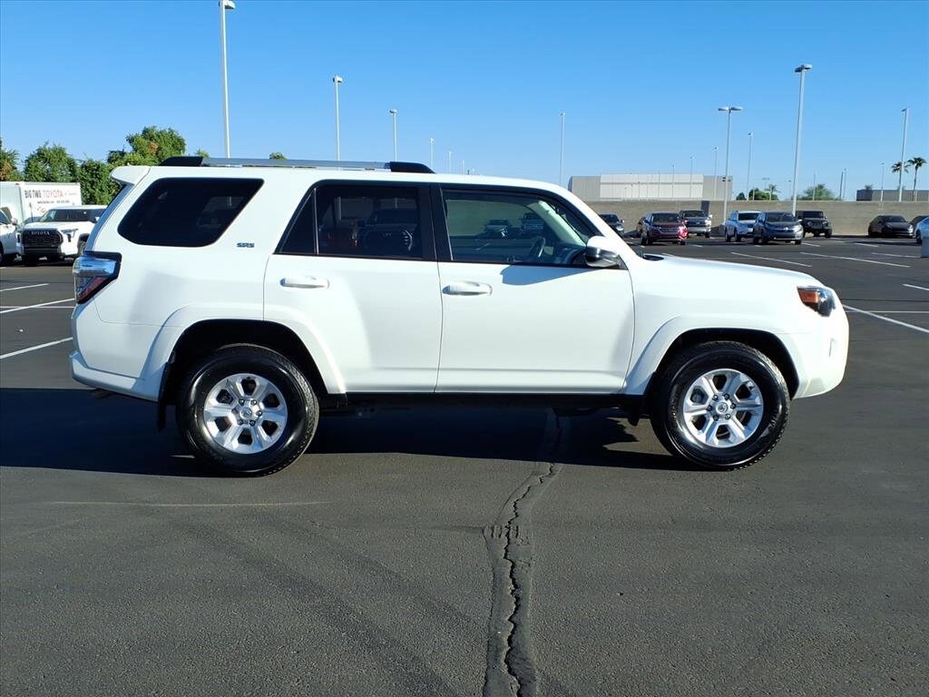 2023 Toyota 4Runner SR5 photo 2