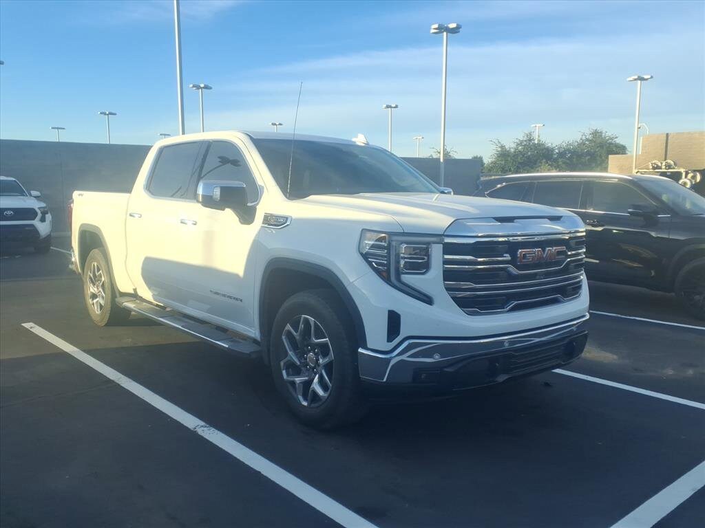 2024 Gmc Sierra SLT photo 2