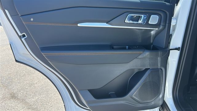 2026 Ford Explorer Tremor - Photo 15