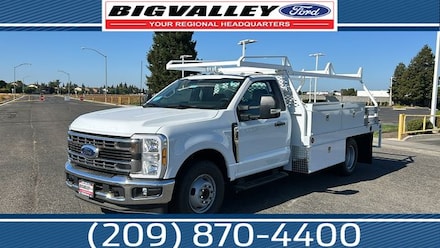 2025 Ford F-350SD XL Chassis