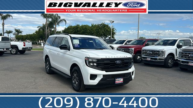 2025 Ford Expedition Active's photo