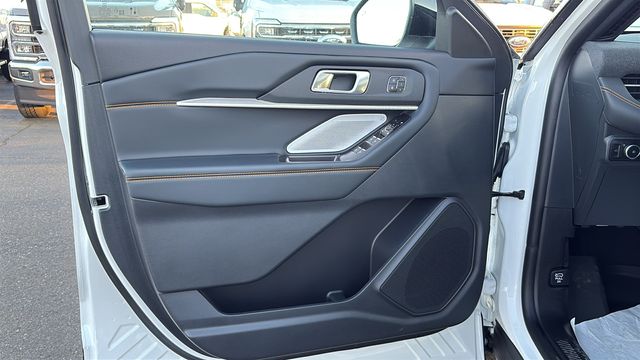 2026 Ford Explorer Tremor - Photo 18