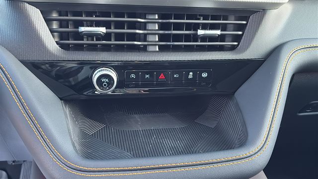 2026 Ford Explorer Tremor - Photo 24
