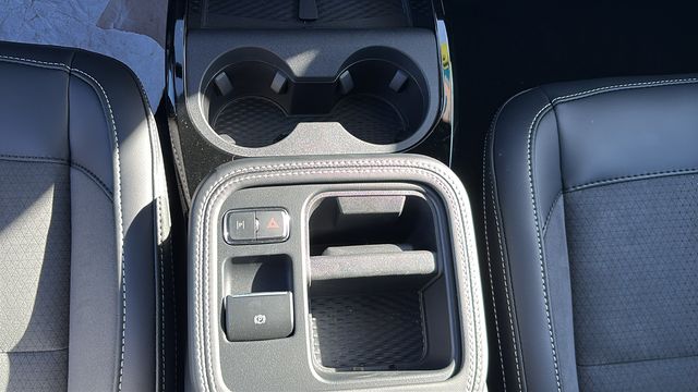 2025 Ford Mustang Mach-E GT - Photo 25
