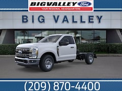 2026 Ford F-350SD XL Chassis