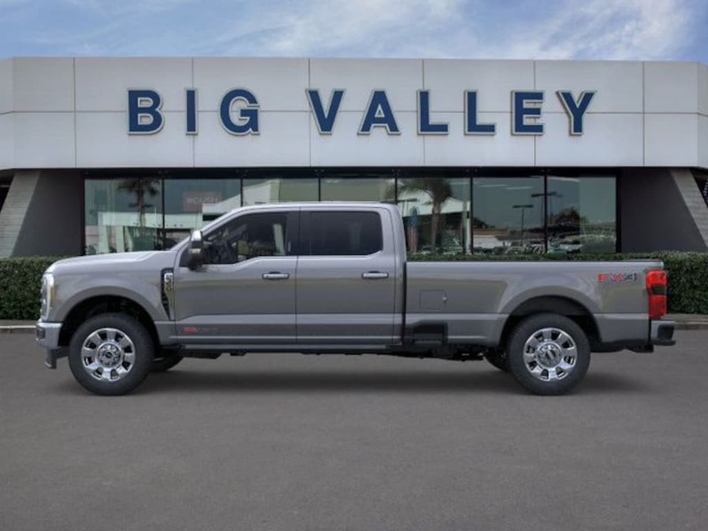 New 2025 Ford F-350SD Lariat Truck