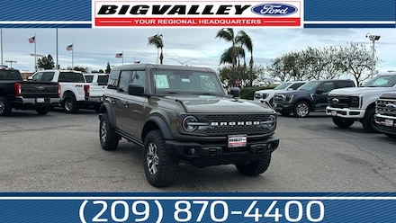 2025 Ford Bronco Badlands SUV