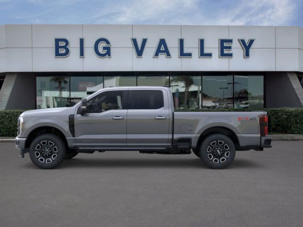 New 2025 Ford F-250SD Platinum Truck