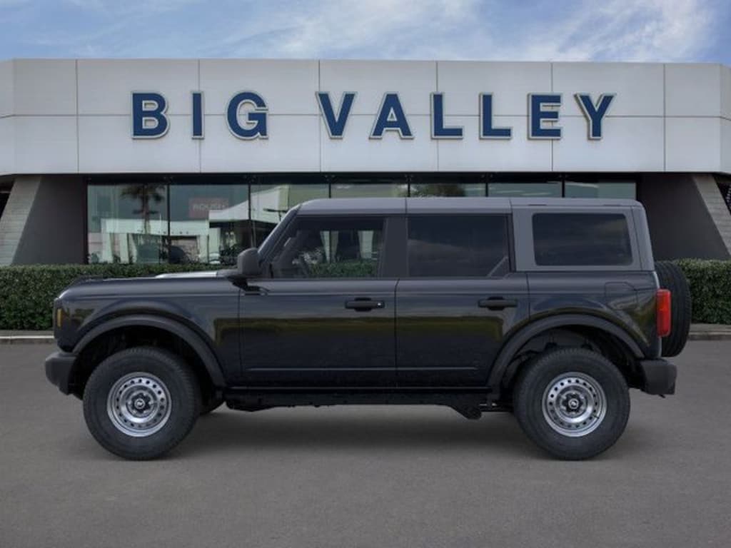 New 2025 Ford Bronco Base SUV