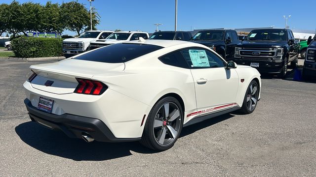 2025 Ford Mustang GT Premium Fastback - Photo 3