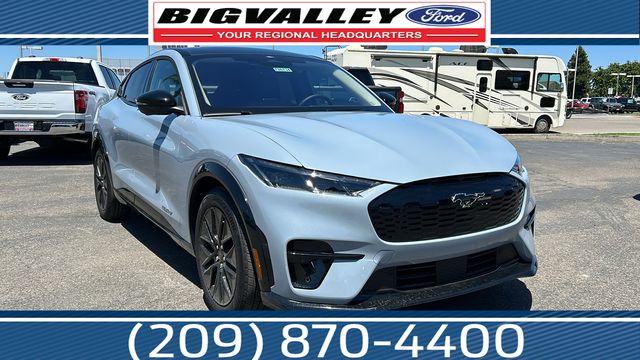 2026 Ford Mustang-Mach-e Premium's photo