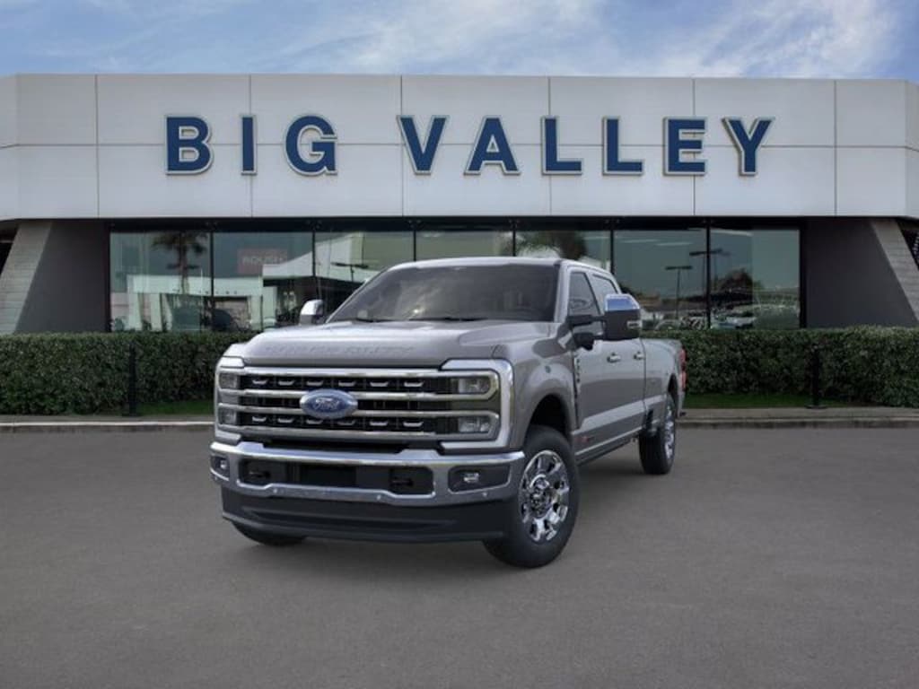 New 2025 Ford F-350SD Lariat Truck