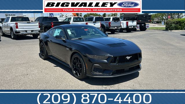 2025 Ford Mustang GT Premium's photo