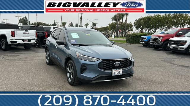 2025 Ford Escape ST-Line's photo