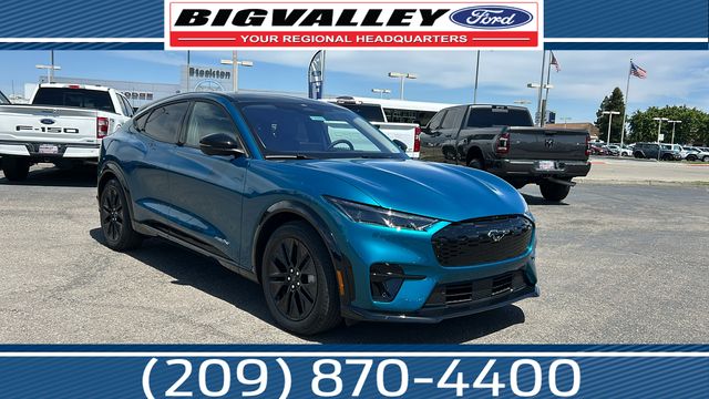 2026 Ford Mustang-Mach-e Premium's photo