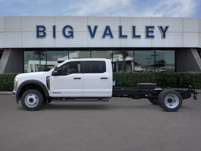 2026 Ford F-550 photo 3