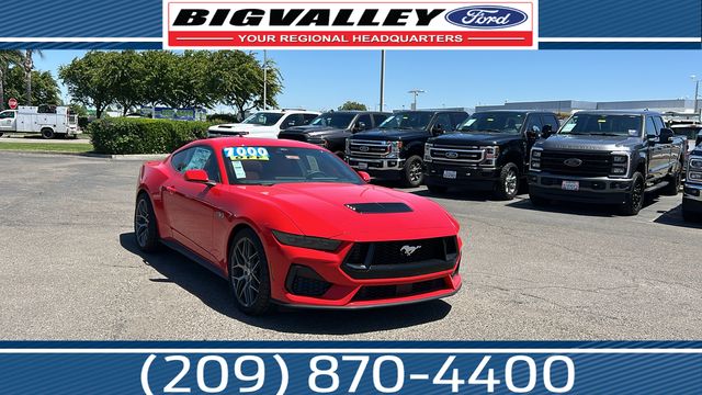 2025 Ford Mustang GT Fastback's photo