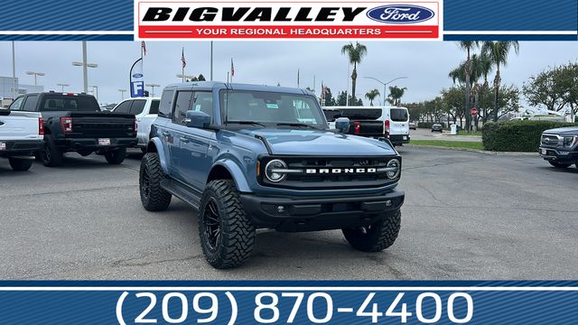 2025 Ford Bronco 4-Door Outer Banks's photo