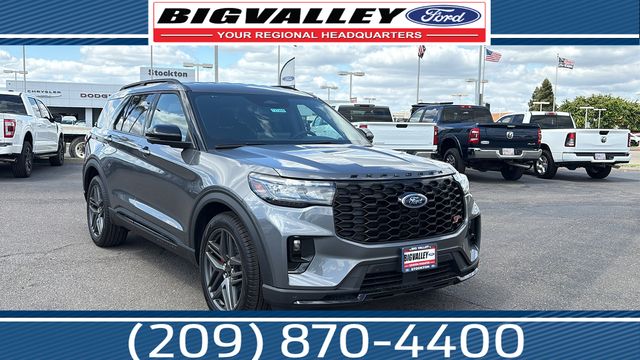 2026 Ford Explorer ST 4WD's photo