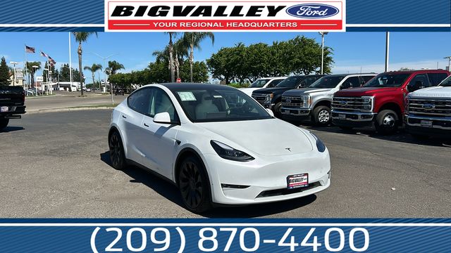 2022 Tesla Model Y Performance Dual Motor All-Wheel Drive's photo