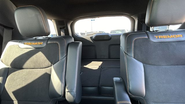 2026 Ford Explorer Tremor - Photo 17