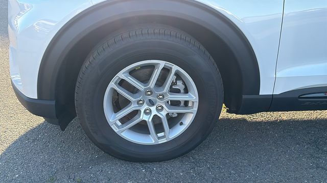 2026 Ford Explorer Active - Photo 8