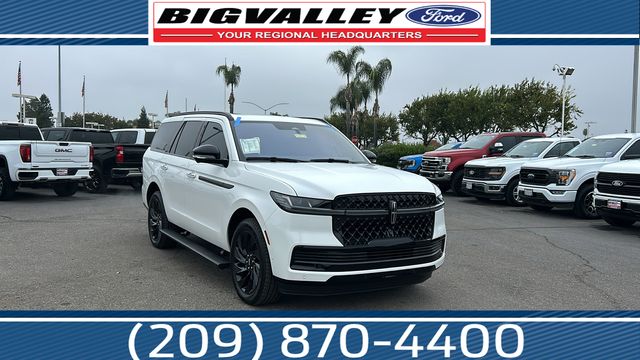 2025 Lincoln Navigator Reserve's photo