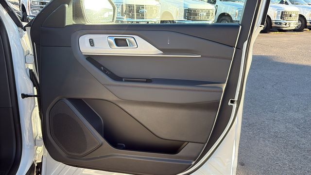 2026 Ford Explorer Active - Photo 9