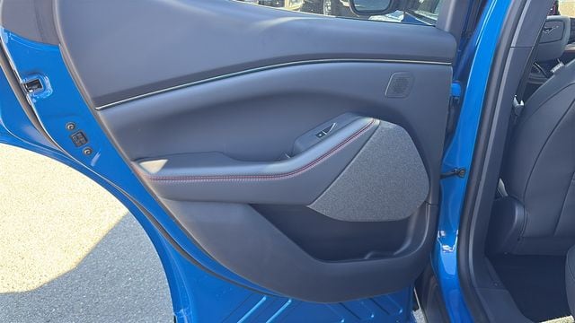 2025 Ford Mustang Mach-E Premium - Photo 14