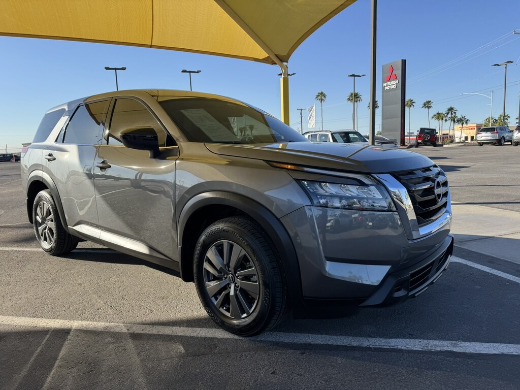 Used 2024 Nissan Pathfinder S SUV